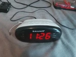 Bauhn Am/fm Radio Alarm Clock With Usb Charging Aux 11614 White.. Fixed Price $16.00.