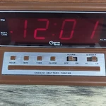 Vintage Cosmo Time Model E-519 Digital Led Alarm Clock Wood Grain Tested. Fixed Price $14.36.
