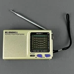 Vintage Bell & Howell MW.SW1-7 9 Band World Receiver Radio Works Fresh Batteries. Fixed Price $15.99.