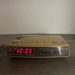 General Electric 7-4657A Softlite Am/fm Radio Clock Digital Display. Fixed Price $23.47.