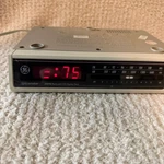 Vintage Spacemaker Am/fm Radio Led Digital Clock Model 7-4212B Tested Works. Fixed Price $24.99.