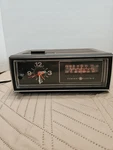 General Electric Vintage Woodgrain Am/fm Alarm Clock Radio Model No. 7-4545B. Fixed Price $24.95.