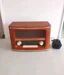 Wolverine Retro Am/fm Bluetooth Tabletop Radio RSR100 - Works Great. Fixed Price $59.99.