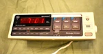 Spacemaker Am/fm Radio 7-4280A Under Cabinet Mount Message Center Works. Fixed Price $59.95.