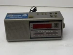 Vintage General Electric Model 7-4637A Digital Am Fm Alarm Two Wake Time Clock. Fixed Price $24.99.
