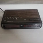 Ge 7-4612B Am/fm Digital Clock Radio Alarm Snooze Woodgrain Black. Fixed Price $20.00.