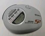 Sony SRF-M85V Mega Bass Walkman Radio W/ Belt Clip Am/fm Weather Tested See Vid. Fixed Price $19.06.