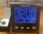 Magnasonic Projection Am/fm Clock Radio. (model MM176K).. Fixed Price $12.59.