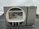 Vtg Atomic Clock La Crosse Technology Projection Radio Controlled #WT-5600. Fixed Price $18.50.