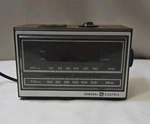 Vintage Am Fm Clock Radio Model 7-4622D 1985 Retro Woodgrain Digital Led.... Fixed Price $24.88.