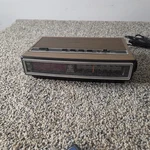 Vintage G.e. Alarm Clock 7-4625F Woodgrain General Electric Decor. Fixed Price $16.99.