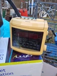 Vintage Alarm Clock Radio Model No. 7-4606WHB. Fixed Price $14.99.