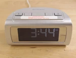Brookstone 4511 Self Setting Time-smart Dual Alarm Clock W/ Ac Adapter *tested. Fixed Price $33.99.