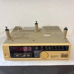 Spacemaker Model 7-4230A Am/fm Radio Outlet Under Cabinet Mount Vintage Read. Fixed Price $37.95.