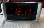 Emerson Research CKS3528 Dual Alarm Clock Radio, Time Projector, Am/fm, Silver. Fixed Price $27.12.