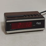 Vintage Cosmo Time Alarm Clock Woodgrain Digital E517A Corded 80'S Style. Fixed Price $19.99.