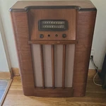 Montgomery Ward Airline Wood Console Tube Radio Wave Loop WG8C 17A80. Fixed Price $65.00.