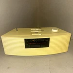 Suntone The Curve Vintage Am Fm Transistor Radio #RR9900 Battery Powered. Fixed Price $20.98.