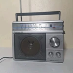 Realistic PORTAVISION-60 Multi Band Radio Am/fm Receiver Stereo Boombox 12-781. Fixed Price $31.50.