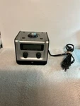 American Innovative Neverlate 7 Day Alarm Clock Electric/battery Operated Option. Fixed Price $41.25.