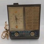 Vintage Montgomery Ward Airline 1940'S Am/fm Radio Clock Tested Works!. Fixed Price $132.99.