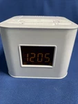 Audiovox CR8030IE5 Dual Digital Alarm Clock Am/fm Radio With Ipod Dock Euc. Fixed Price $11.00.