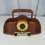 Vintage Retro Design Universal Lifelong Portable Am/fm Battery Radio Model 680BW. Fixed Price $19.99.