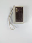 Vintage Rca Vibra Rvm 640Y Handheld Am/fm Radio Snow/rosewood Grain Works. Fixed Price $16.99.