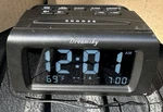 Dreamsky DS206 Dual Alarm Clock Radio - Fm/am, Usb Charging, Battery Backup. Fixed Price $9.00.