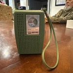Rare Vintage 1950'S Signet Working Handheld Transistor Am Radio W/ Strap. Fixed Price $23.38.