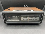 Vintage General Electric Am/fm Flip-clock Radio Model 7-4310F Works/tested. Fixed Price $73.97.
