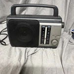 Vtg Radio Shack Am/fm Portable Model 12-826 Dc Battery Tested. Fixed Price $15.00.