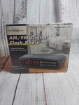White Westinghouse Am/fm Digital Alarm Clock Radio WCR-15315 Vintage Works. Fixed Price $45.99.