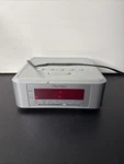Vintage Trutech Fm/am Clock Radio Snooze Button Wake Music/alarm CR19 Tested*. Fixed Price $12.75.