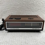 General Electric Digital Am Fm Clock Radio Walnut Wood Grain 7-4640D Vintage. Fixed Price $29.99.