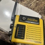 Vintage Am/fm Weather Band Radio With Pivoting Light -sealed Package. Fixed Price $20.00.