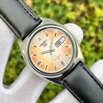 Vintage Seiko Brick Wall Texture Dial Automatic Japan Men Watch 7009-8950. Fixed Price $80.00.