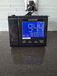 Magnasonic MAG-MM176K Am/fm Projection Clock Radio Dual Alarm Self Set.. Fixed Price $19.99.