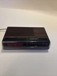 Vtg Emerson Digital Clock Radio Am/pm RED5521 Alarm Wood Grain Preowned. Fixed Price $13.99.