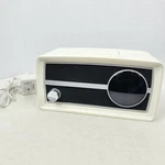 Phillips Retro Fm Radio Alarm Clock 30 Pin Ipod Iphone Speaker Dock ORD2100C/37. Fixed Price $29.99.
