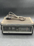 Vintage Am/fm Flip-clock Radio Model 7-4300F General Electric Works. Fixed Price $58.50.