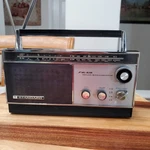 Vintage 1970 Standard Radio Model J808FA Am/fm/sw - See Desc & Video. Fixed Price $39.00.