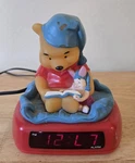 Disney Fantasma Winnie The Pooh And Piglet Night Light Alarm Digital Clock Works. Fixed Price $9.00.