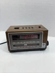 Vintage General Electric 7-4601A Woodgrain Finish Am Fm Alarm Snooze Works. Fixed Price $23.99.