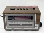 Vintage General Electric Am Fm Radio Alarm Clock 7-4601A Works Battery Backup. Fixed Price $25.00.