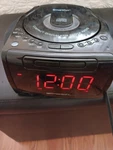 Emerson Smart Set Model CKD9917BK Dual Alarm Clock Radio W/cd Player & Aux Input. Fixed Price $15.65.