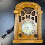 Vintage Classic Collectors Edition Radio Model 9718 Made 1997 Am/fm Works. Fixed Price $39.99.