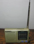 Bell & Howell MW.SW1-7 9 Band World Receiver Radio Portable Am/fm/tv/mw/sw Works. Fixed Price $9.95.