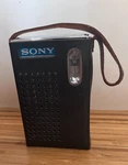 Sony Transistor Radio Model 2R-31 With Case Japan. Fixed Price $30.00.