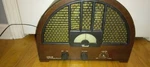 Vtg Cariole Am/fm Radio OTR-98 Replica Repro Cathedral Style Wood Veneer Cabinet. Fixed Price $35.00.